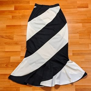 Vintage 70's black and white angle striped mermaid skirt